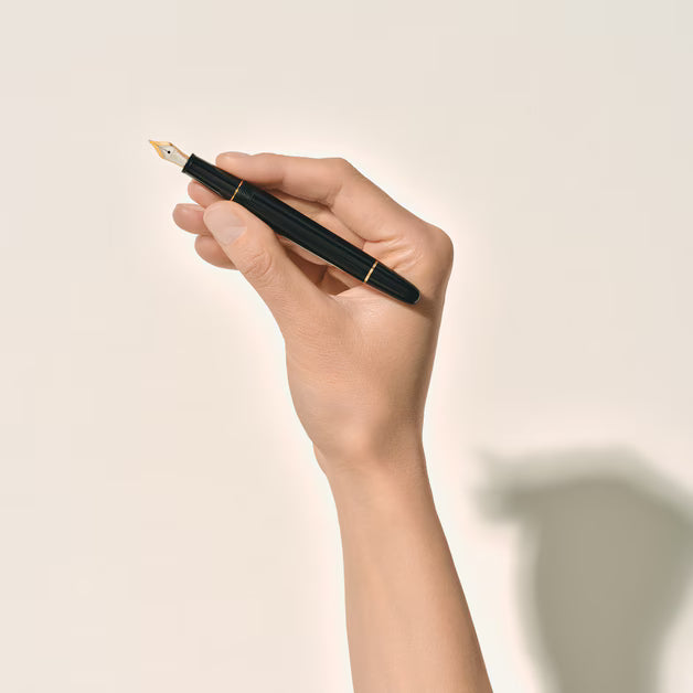 Montblanc vulpen Meisterstück Gold-Coated Classique punt M 132464
