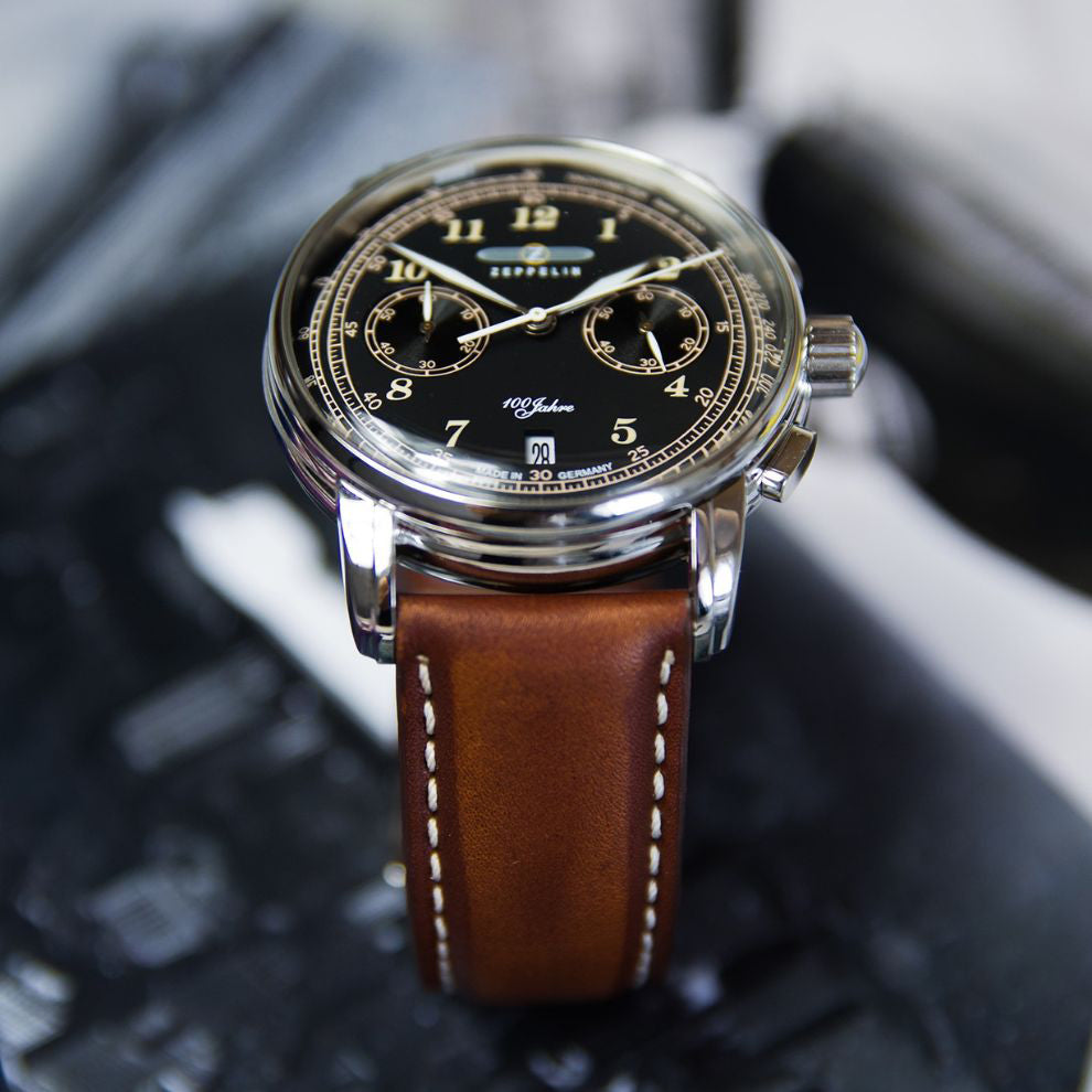 Zeppelin-Uhr 100 Jahre Zeppelin Chrono 42 mm schwarzer Quarzstahl 7674-3