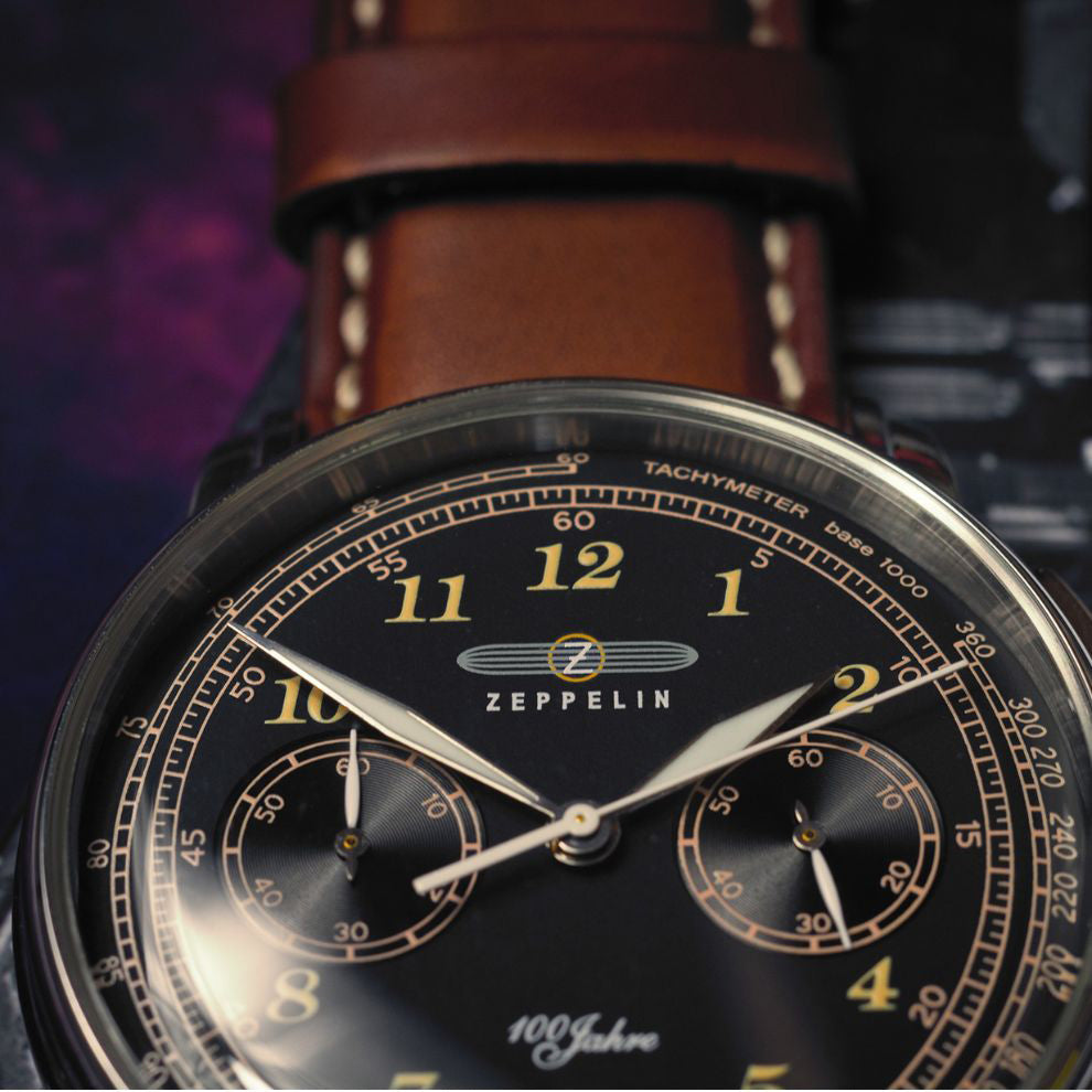 Zeppelin-Uhr 100 Jahre Zeppelin Chrono 42 mm schwarzer Quarzstahl 7674-3