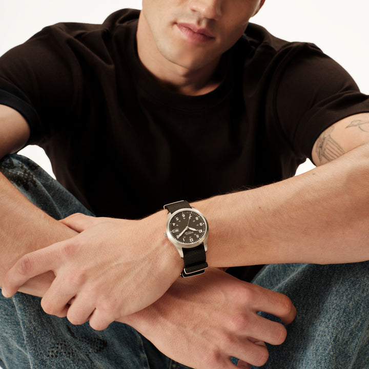 Breil Uhr Recon 39 mm blauer Quarzstahl EW0842