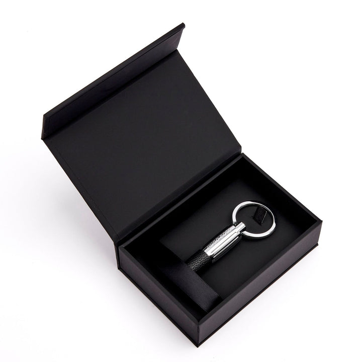Hugo Boss Pure iconische sleutelhanger zwart HAK410A