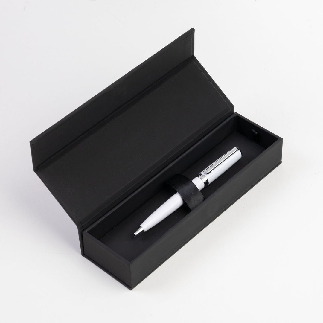 Hugo Boss Gear Icon Balpen Wit HSN2544G