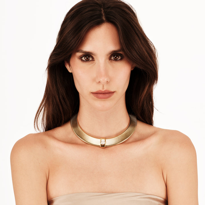 Breil Stylize choker ketting van staal, IP-goud afgewerkt met zirkonia TJ4049
