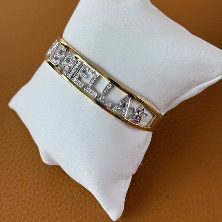 Yellow gold and diamond bracelet with GABRIELLA writing