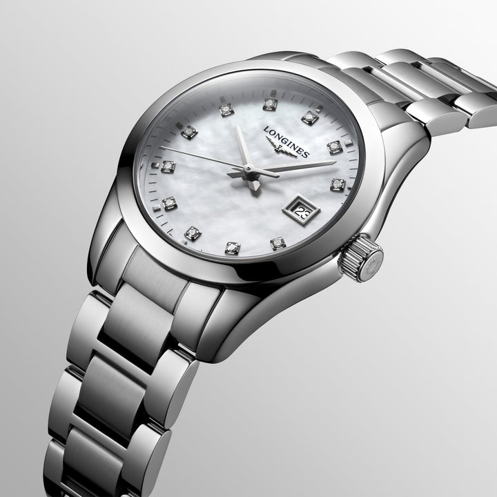 Longines Conquest Classic horloge 29 mm parelmoer diamanten quartz staal L2.286.4.87.6