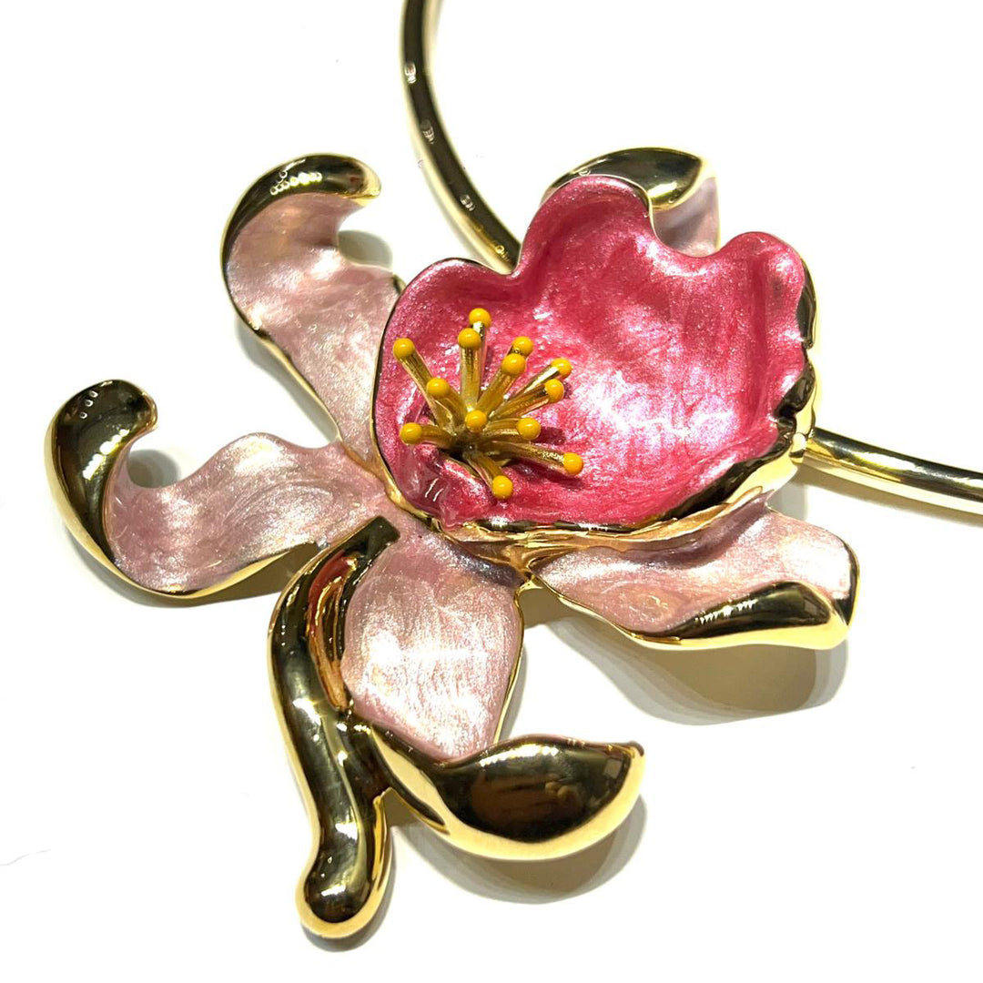 Federica Rossi Orchid Flower stijve choker ketting brons PVD afwerking 18kt goud email FR.GI.26