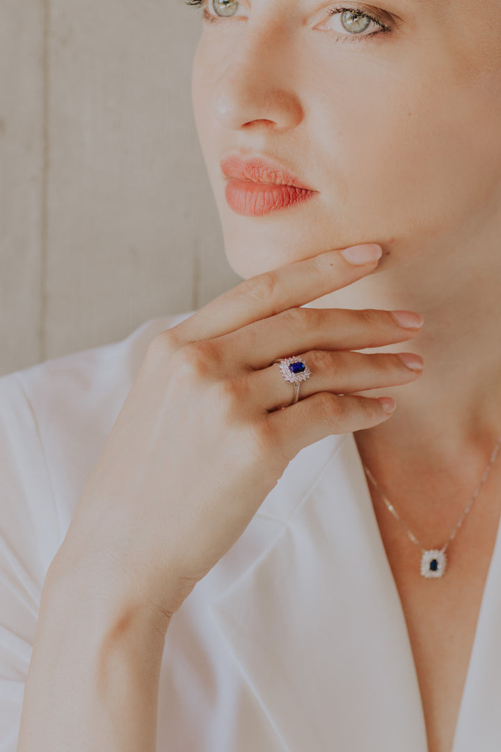 Comete Gold Ring with Diamonds and Octagonal Sapphire ANB2623