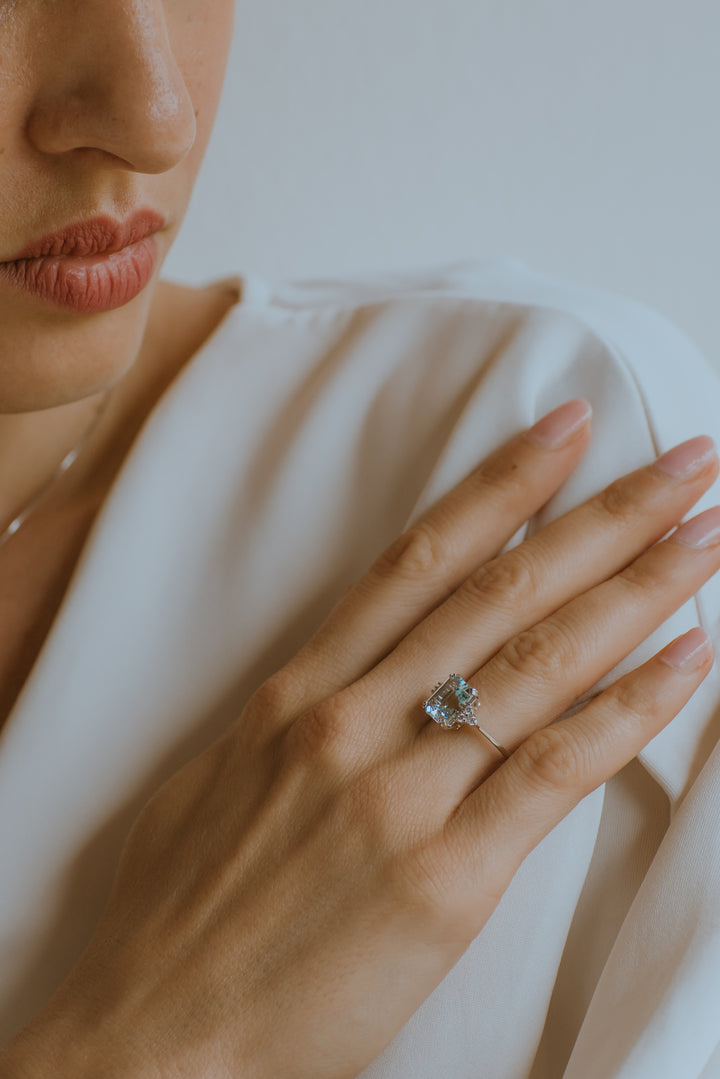 Comete Gold Ring with Diamonds and Octagonal Aquamarine ANQ337