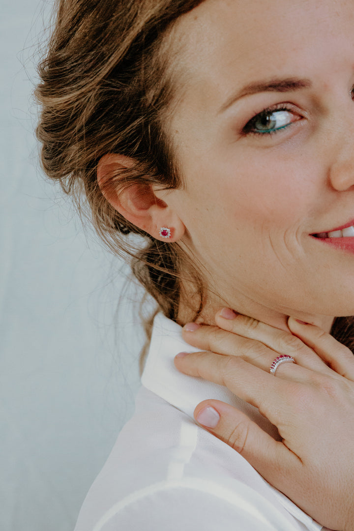 Comete Onda-ring in witgoud Diamanten en robijnen ANB2496