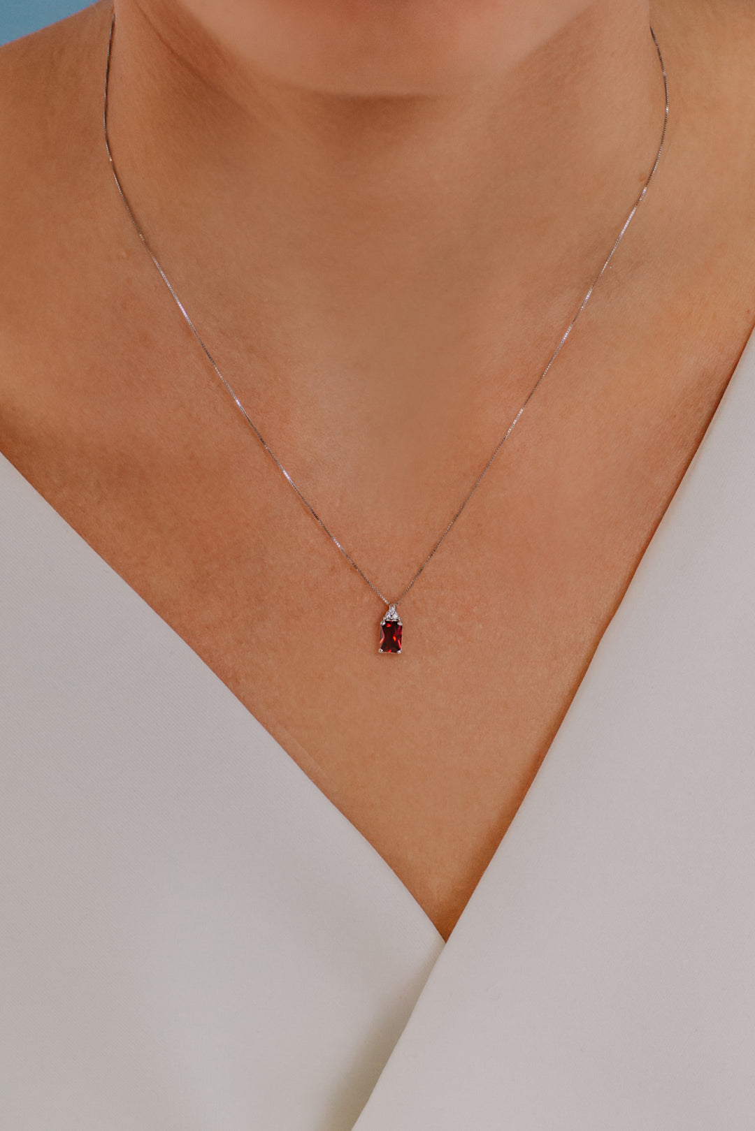Comete Necklace in Gold, Diamonds and Octagonal Ruby GLB1439