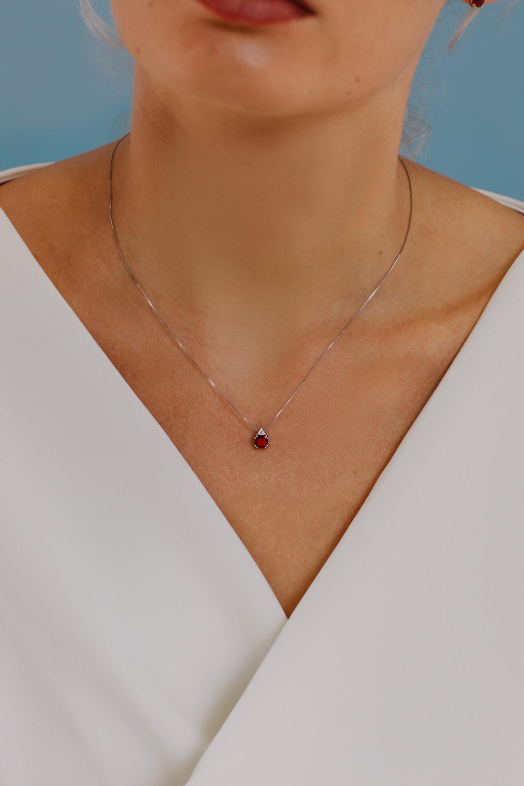 Comete ketting in goud diamant en ronde robijn GLB1502