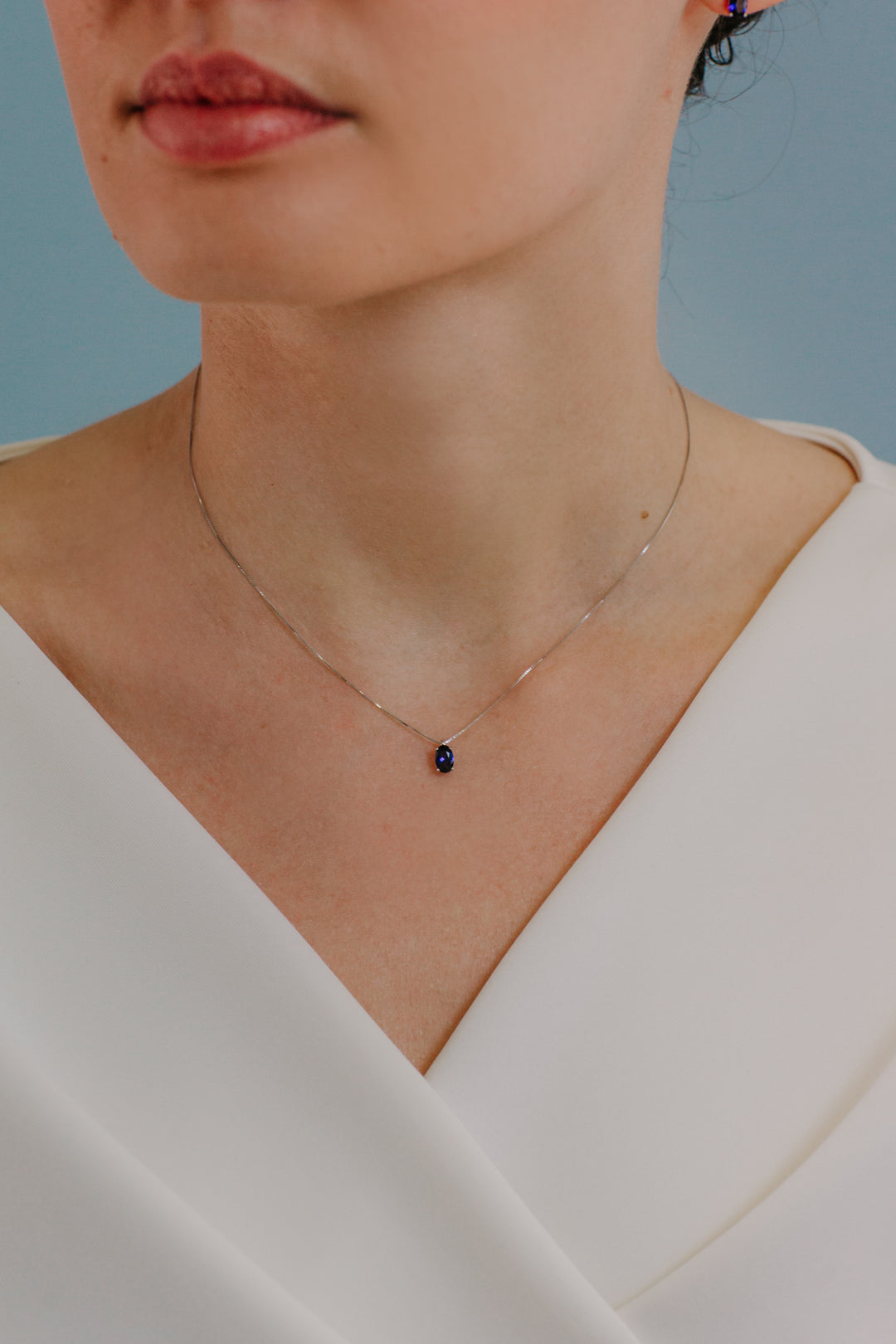 Comete Necklace in Gold and Oval Sapphire GLB1618