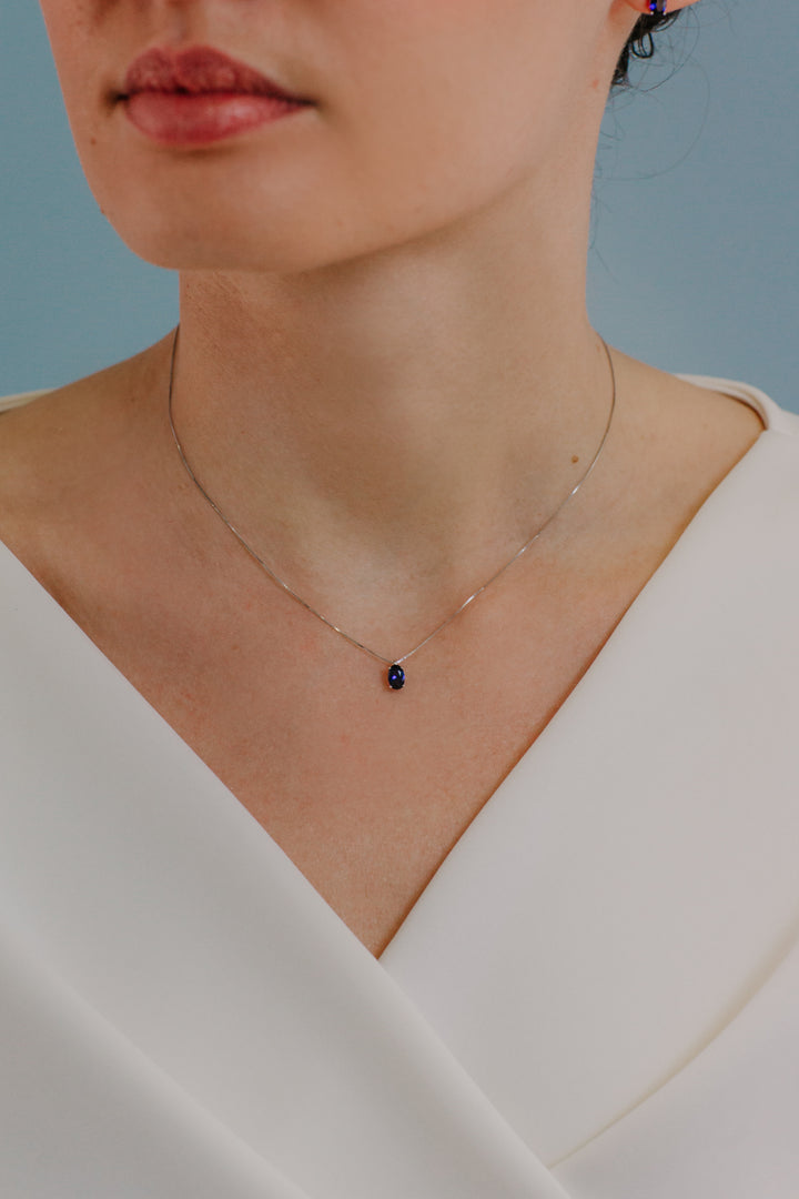 Comete Necklace in Gold and Oval Sapphire GLB1618