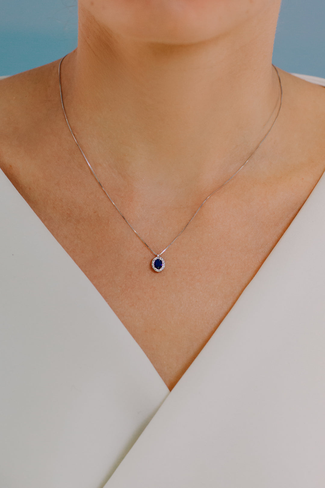Comete ketting in goud, diamanten en ovale blauwe saffier GLB1671