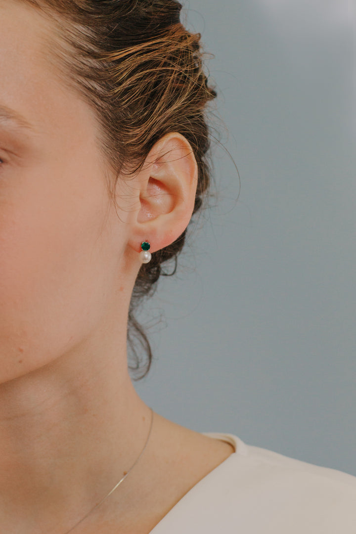 Comete Gold earrings with pearls and round emerald ORP747