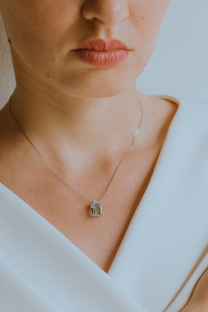 Comets Necklace in Gold, Diamonds and Octagonal Aquamarine GLQ301