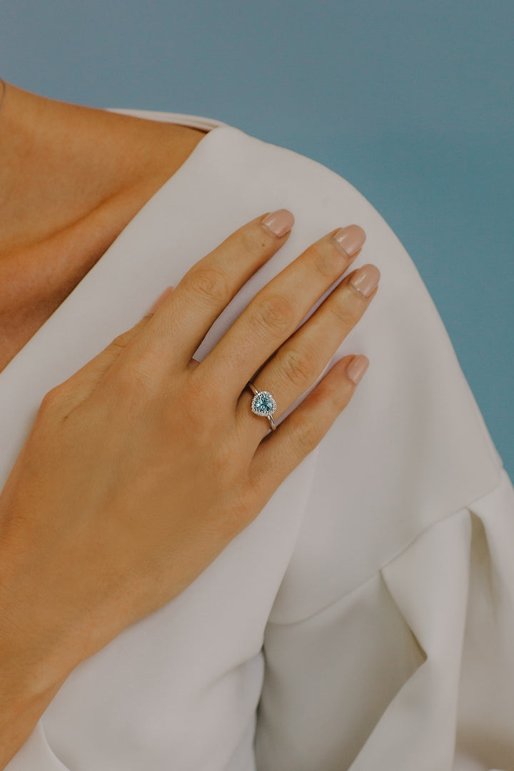 Comete-Goldring mit Diamanten und Aquamarin-Herz ANQ313