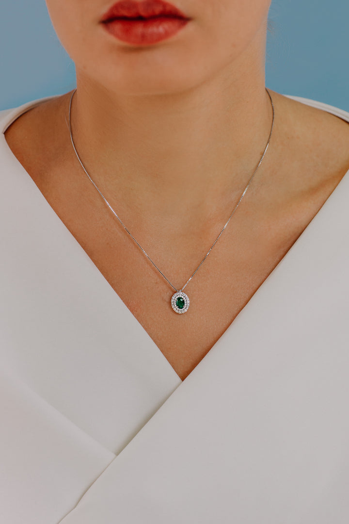 Comete Necklace in Gold, Diamonds and Oval Emerald GLB1472S3