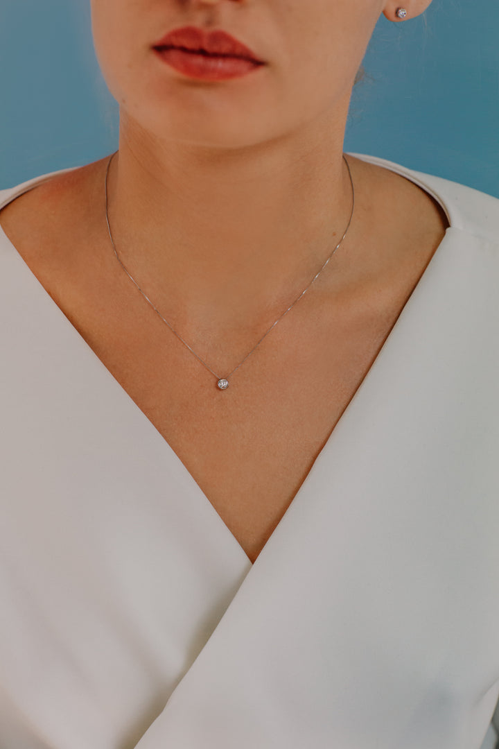 Comete Round light point necklace in Gold and Diamond GLB1419