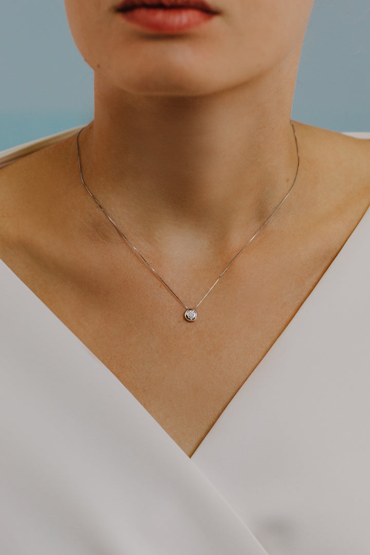Comete Necklace Round light point in Gold and Diamond GLB1024
