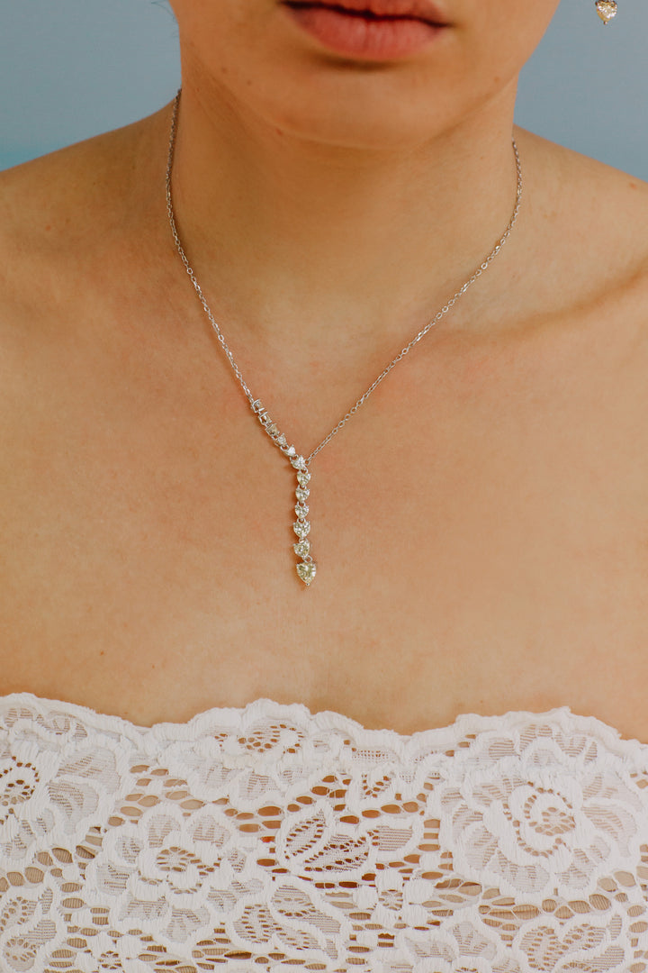 Comete Choker met hartjes in gedegradeerd zilver GLA245