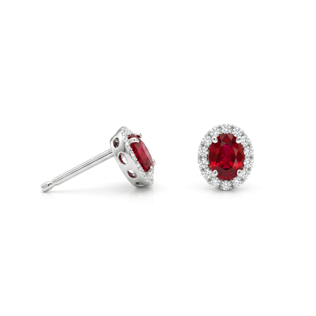 Nihama oder 18 Karat ovaler Rubin 5x4 mit Diamantumrandung NO5184O4RBC