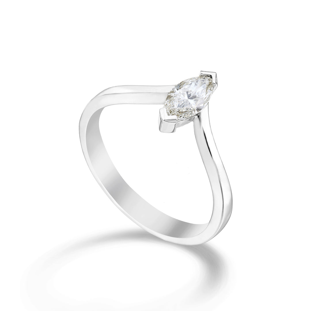 Golay-Solitärring, Durchmesser Marquise, glatter Schaft, 0,20 ct ASLMQ003DI20-23348110049
