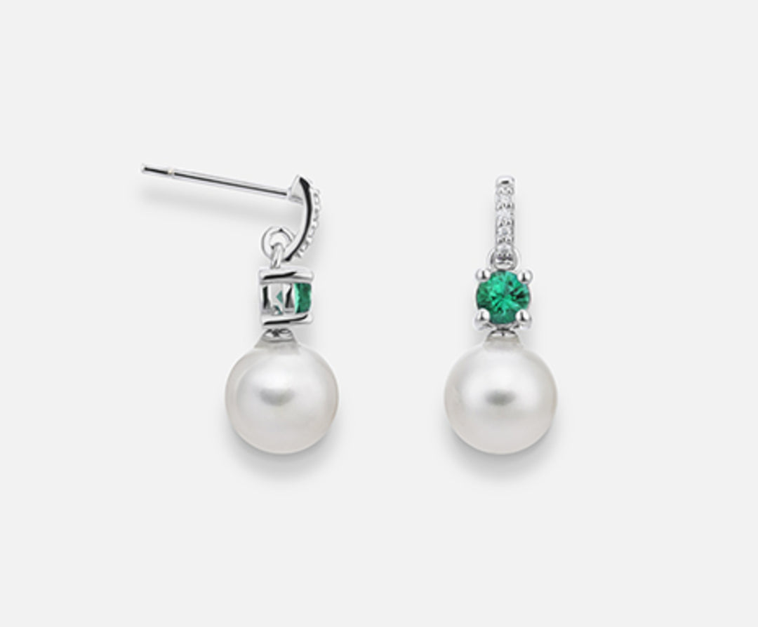 Mikiko or 18k fw 7.5/8 round emerald mm3.5 ct.0.26 dia ct.0.03 MO1536O4FABI075