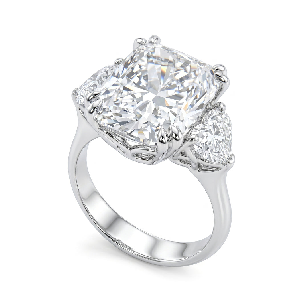 X-Diamond an 18kt lab g.d.tot. ct 9.79, cent. cushion 8.23 ct and side hearts 1.56 ct XXDAPU133O4CSBI979