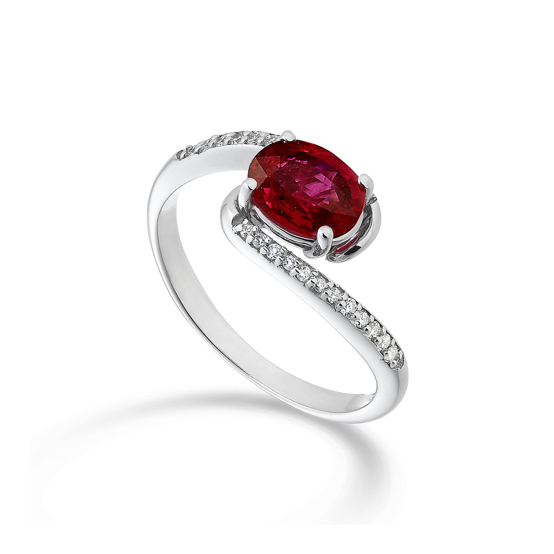 Mikiko een 18k robijn n. ovaal 7x5 ct.0,85 diam. ct.0,085 MA5101O4RBN085