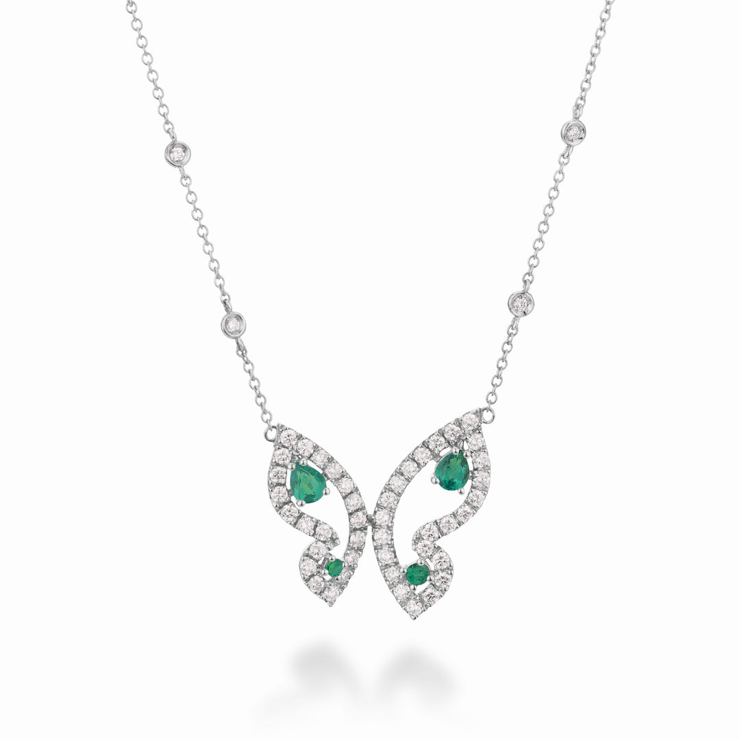 Golay Mariposa kleine Schmetterlingshalskette mit Smaragden GFFA009DISM-22259110071