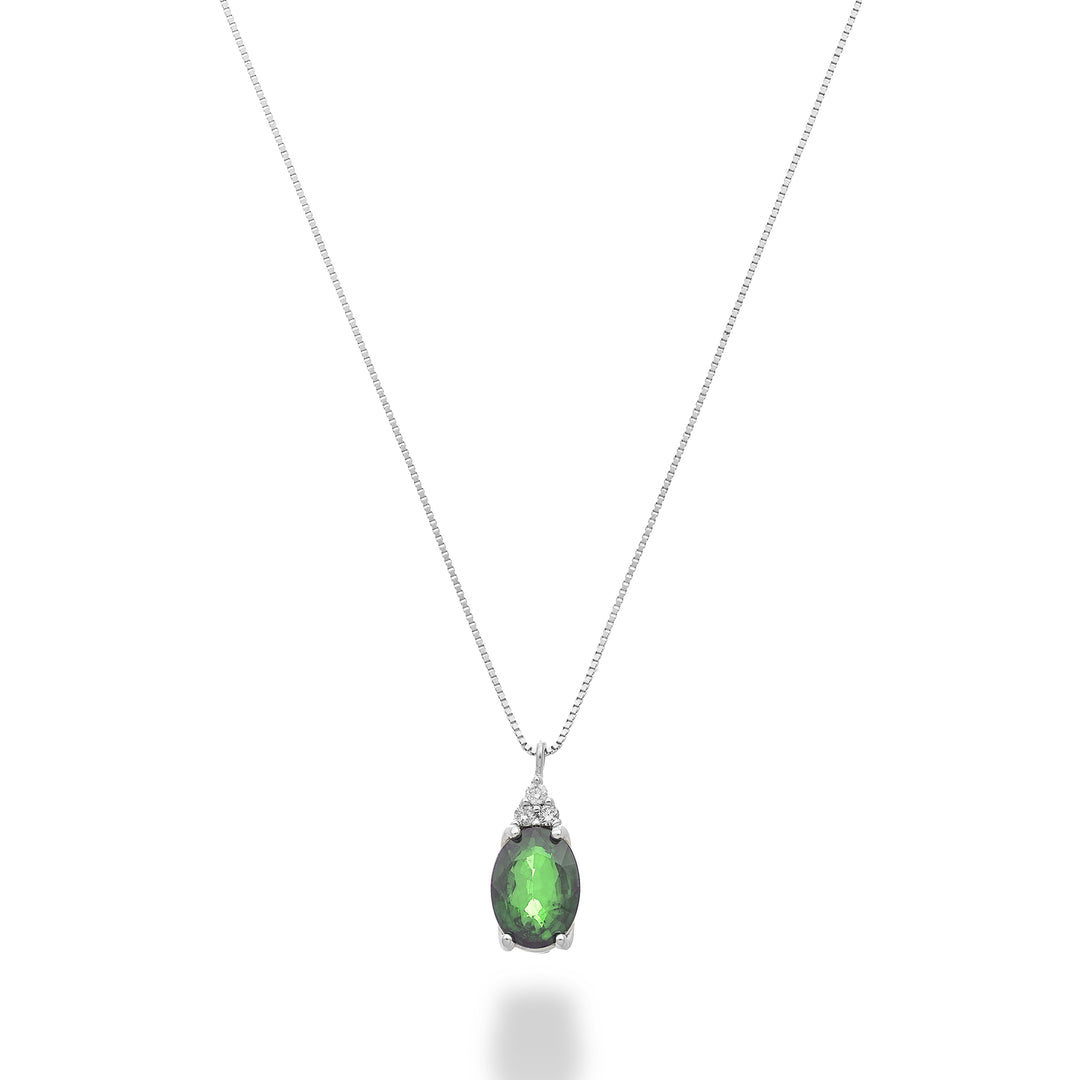 Nihama cl 18k smaragd n. 7x5 ovaal met drie diamanten ND5189O4SMN070