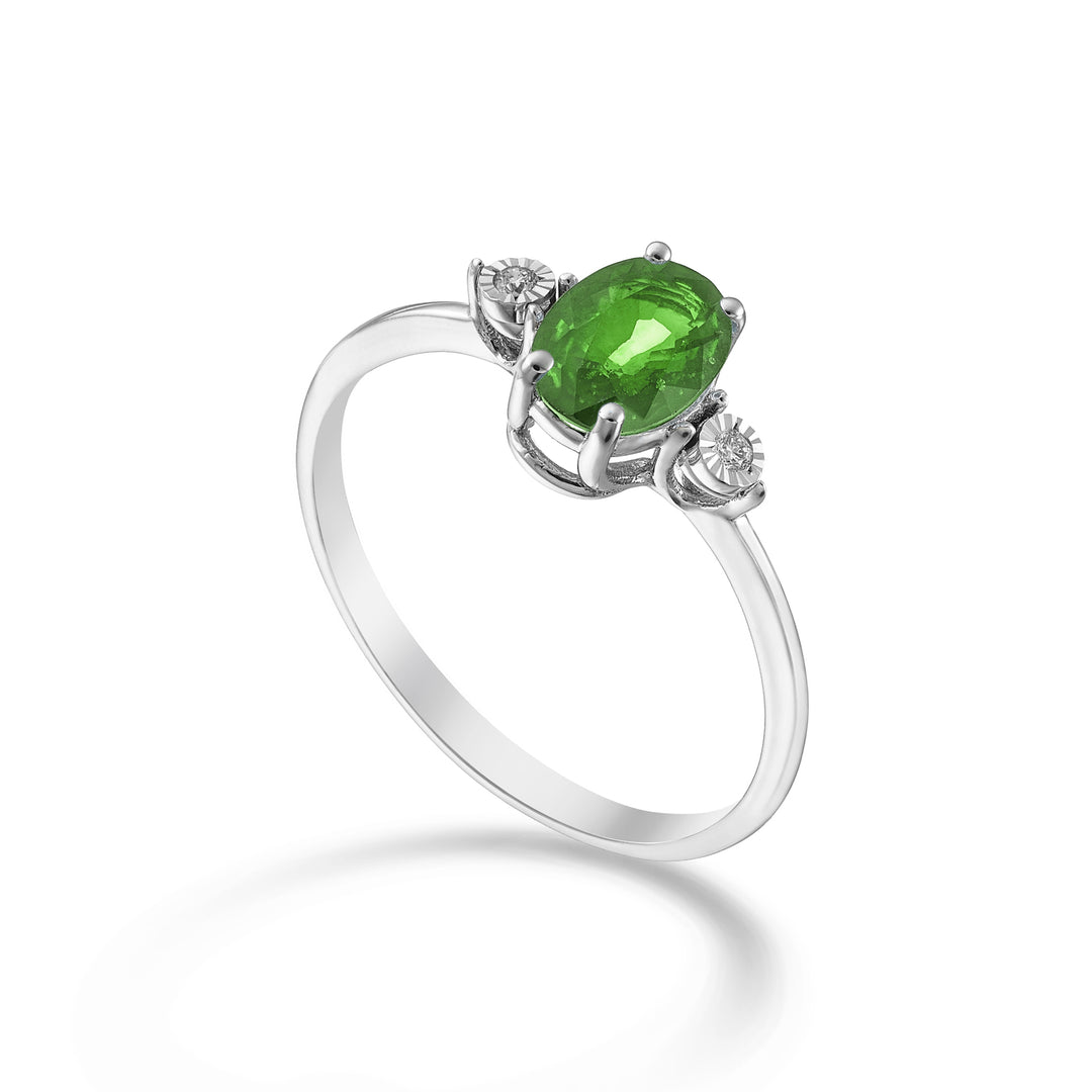 Nihama an 9k oval emerald 7x5 and side diamonds NA5213R4BE