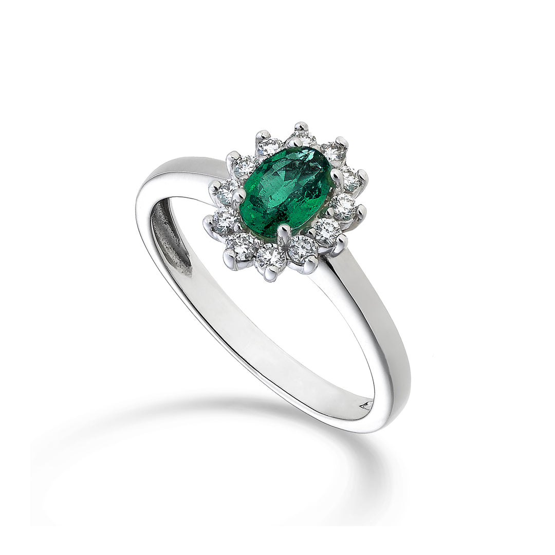 Mikiko en 9k smaragd n. ovaal 6x4 ct.0,42 diam. 0,23 ct MA5093R4SMN042