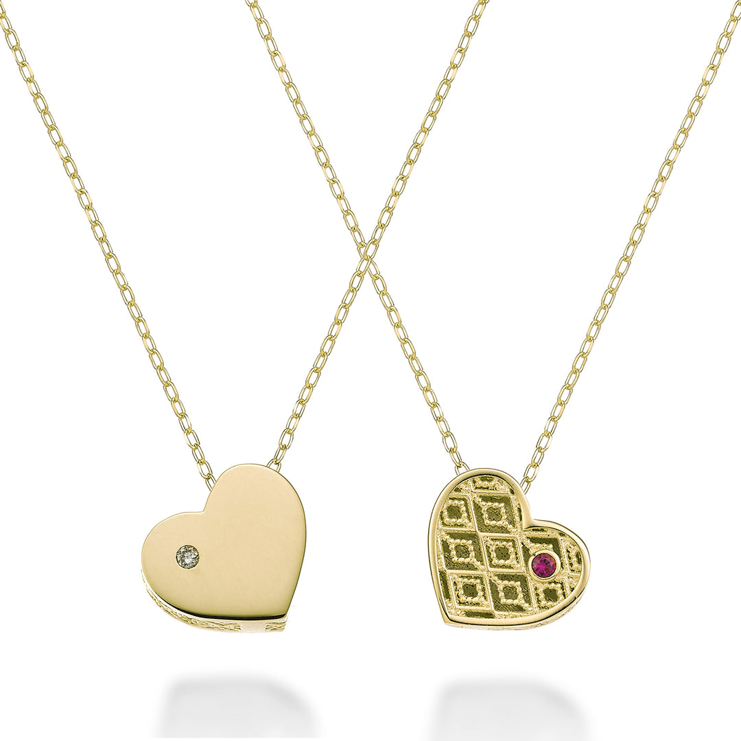 Mikiko, 18 Karat, kleines Herz, einseitig poliertes Gelbgold, Durchm. 0,005 ct Rubin 0,005 ct MDCUOREPLO1