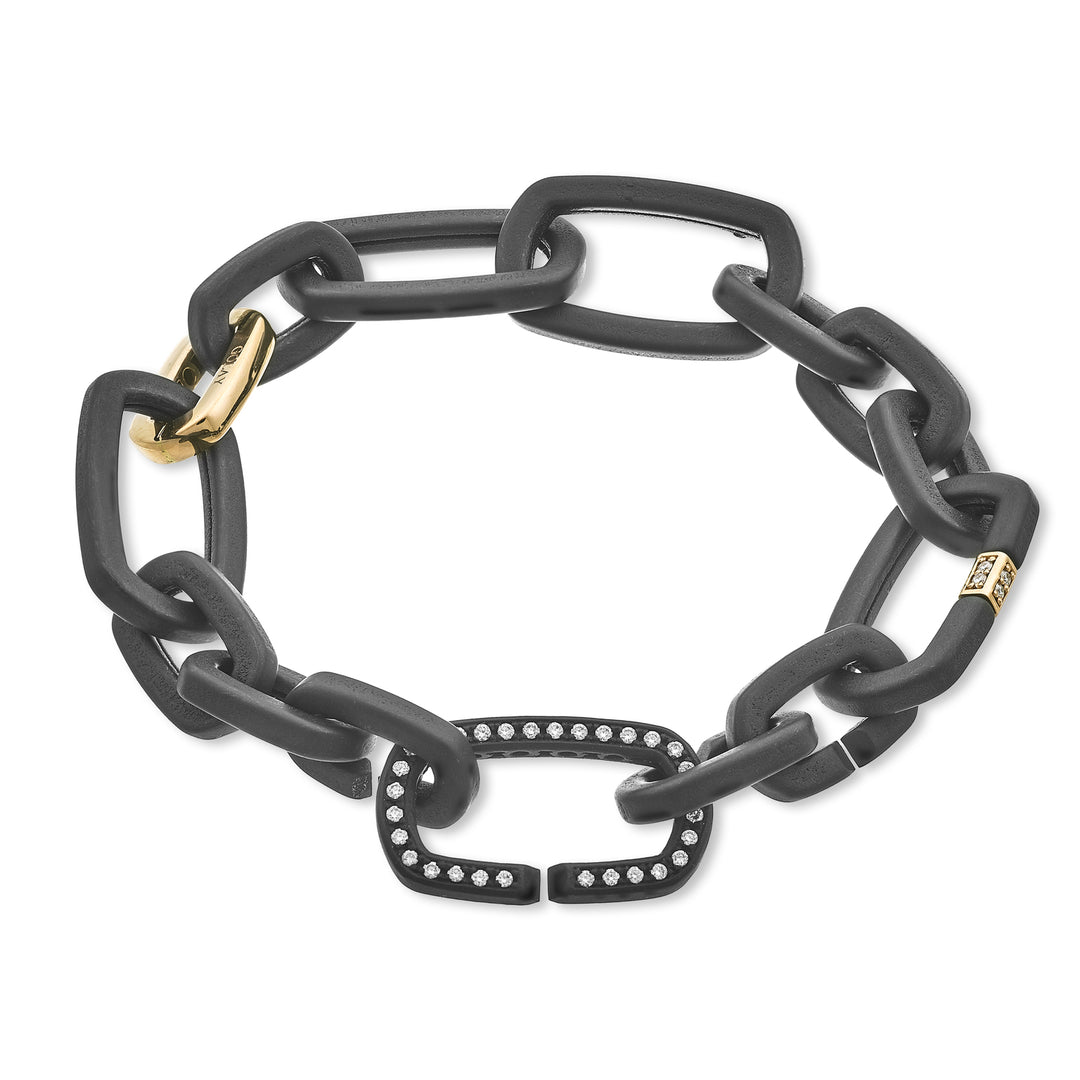 Golay black titanium chain bracelet, with a cube set with diamonds and a smooth ring in polished 18k rose gold, with a large titanium ring set with diamonds, on the clasp, 19cm GBR054O3DINE-190