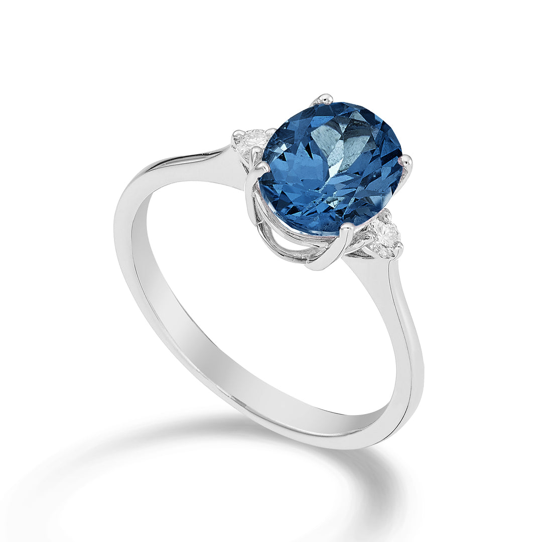 Nihama een 18k ovale London Blue Topaas 7x9 ct.2,00 diam. 0,08 ct NA5143O4TPBL