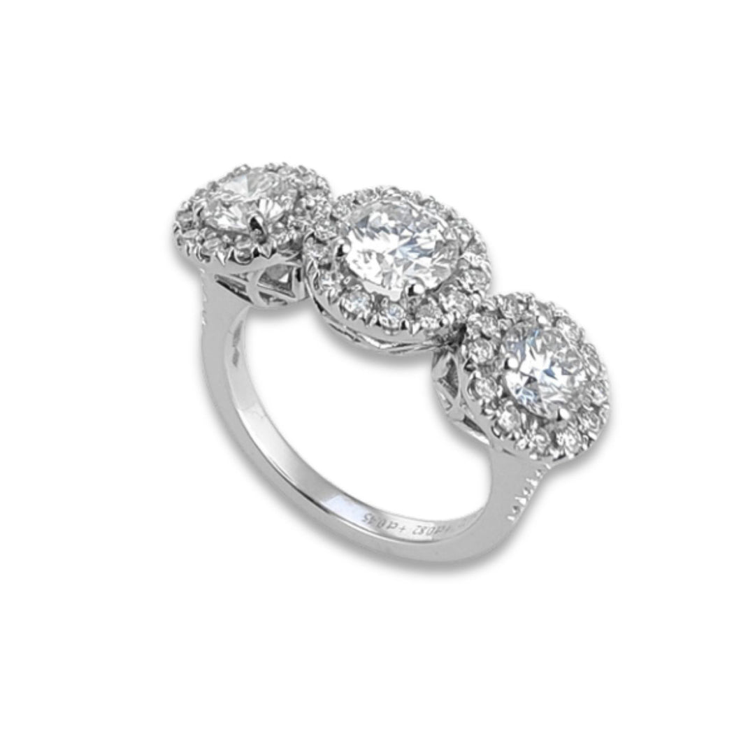X-Diamond an 18kt trilogy lab g.d. ct. 2.00- cent. 0.70, lat 0.40x2 LXD00AN017O4BI200