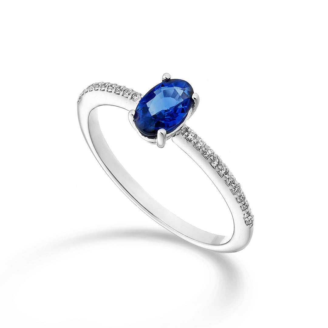 Mikiko een 18k saffier n. ovaal 6x4 ct.0,57 diam. ct.0,08 MA5102O4ZFN057