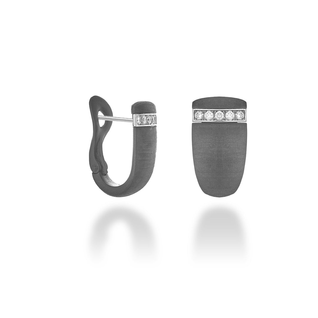 Golay clip-on earrings in black titanium and 18k white gold. bezel set with diamonds GOR035O4DINETX