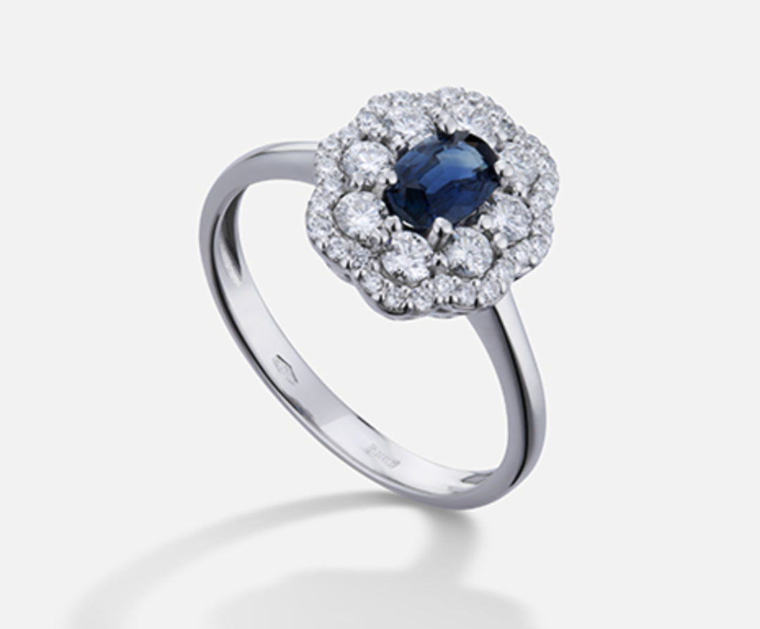 Mikiko een 18k saffier n. ovaal 6x4 ct.0,57 dia ct.0,63 MA5114O4ZFN057