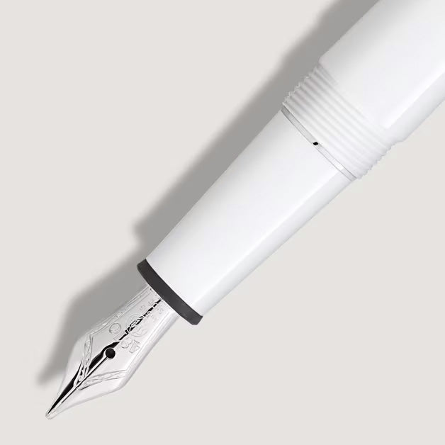 Montblanc Meisterstück Classique vulpen witte punt M 137120