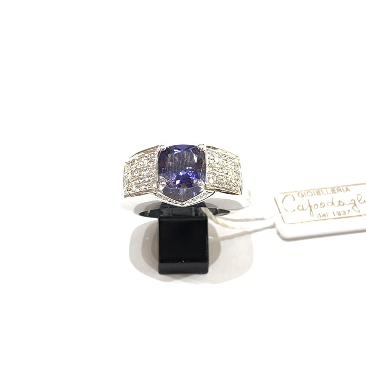 Capodagli anello oro bianco 18kt Iolite 2,00ct e diamanti 0,50ct - Gioielleria Capodagli